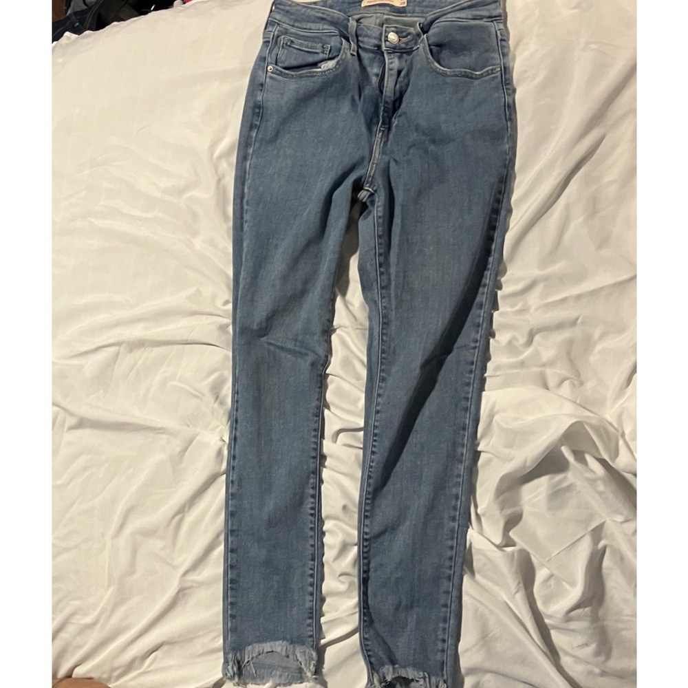 Levi's Women's Skinny Jeans in Classic Blue 721